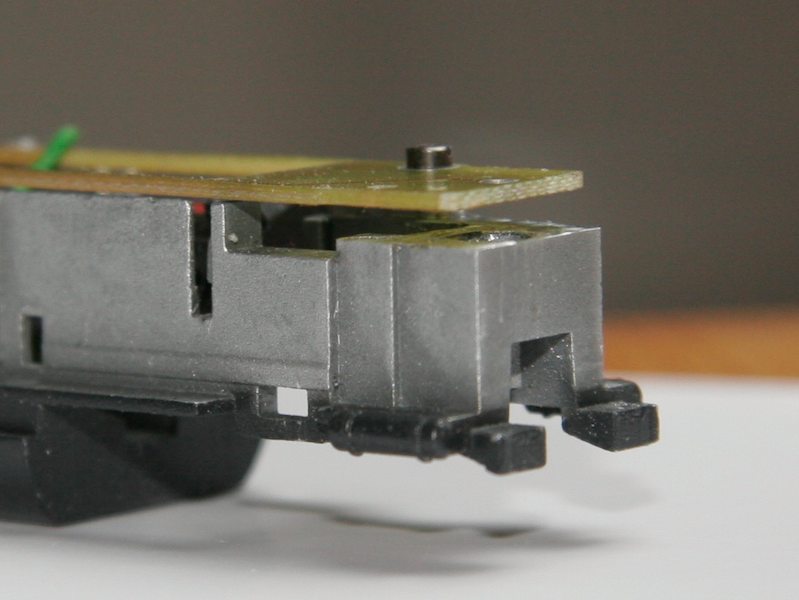 V100-004